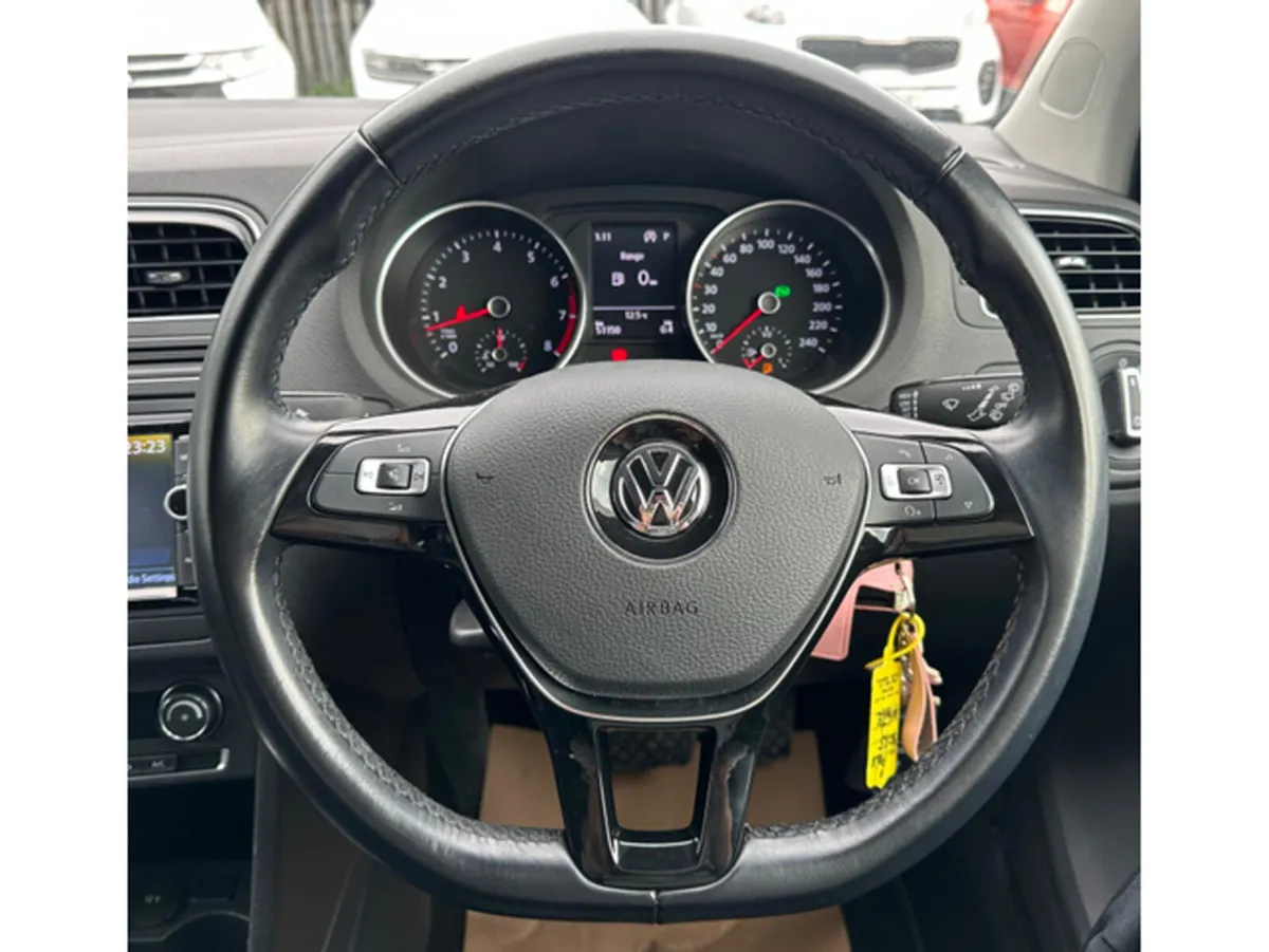 Volkswagen Polo Hatchback, Petrol, 2017, White