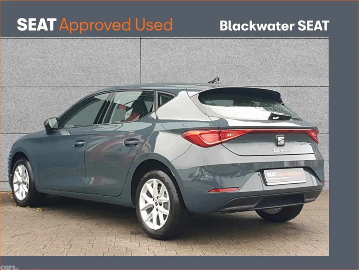 SEAT Leon Hatchback, Petrol, 2025, Blue
