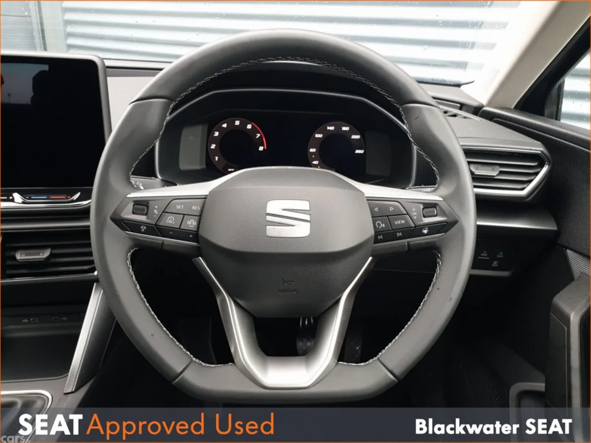 SEAT Leon Hatchback, Petrol, 2025, Blue