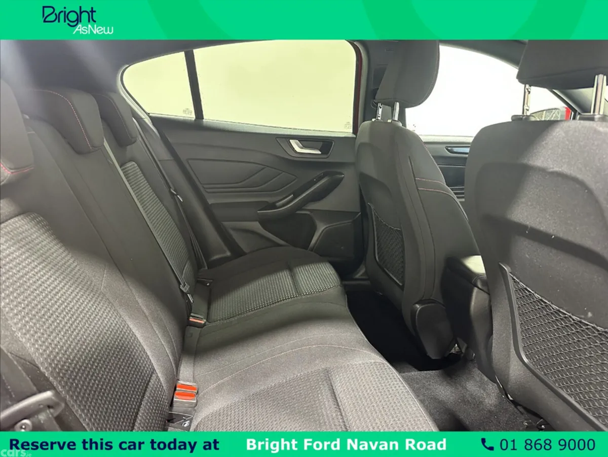 Ford Focus Hatchback, Petrol, 2023, Red