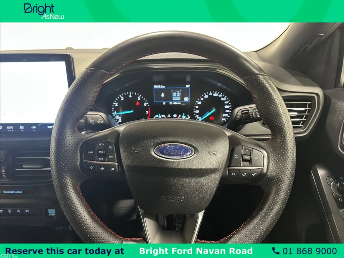 Ford Focus Hatchback, Petrol, 2023, Red