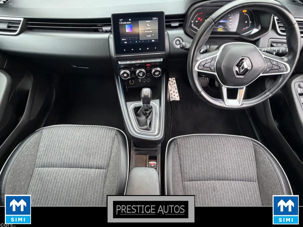 Renault Clio Hatchback, Petrol, 2022, Blue