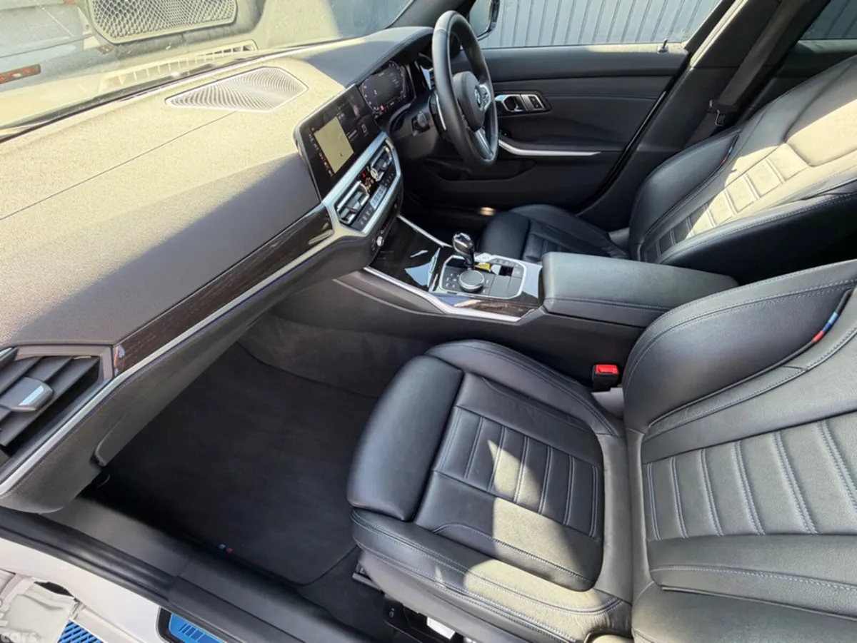 BMW 3-Series Saloon, Diesel, 2019, White