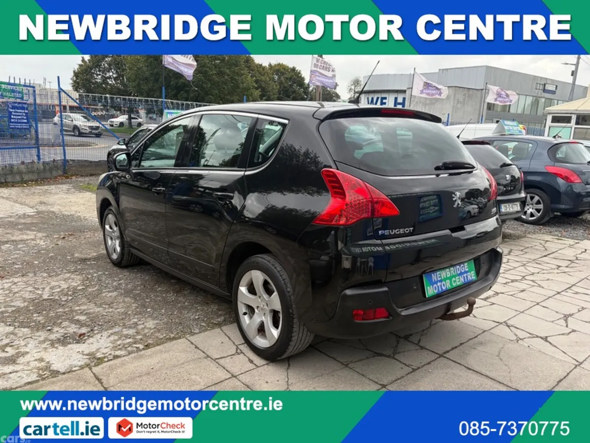 Peugeot 3008 MPV, Diesel, 2012, Black