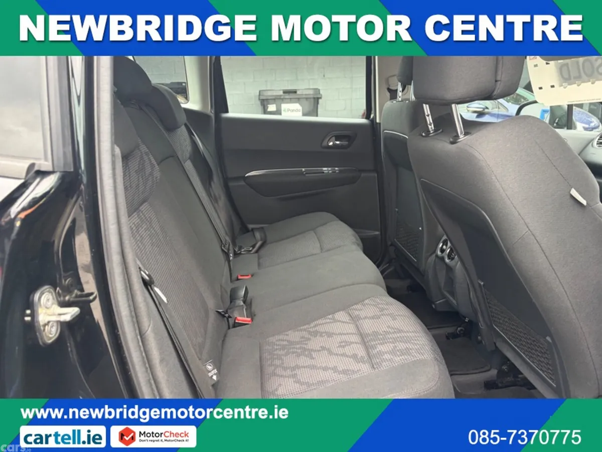 Peugeot 3008 MPV, Diesel, 2012, Black