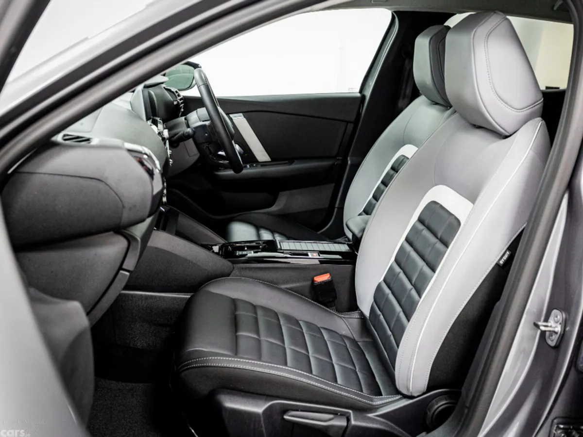 Citroen C4 Hatchback, Electric, 2025, Grey