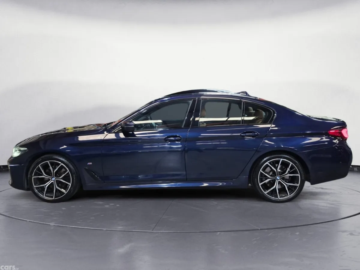 BMW 5-Series Saloon, Diesel, 2022, Blue