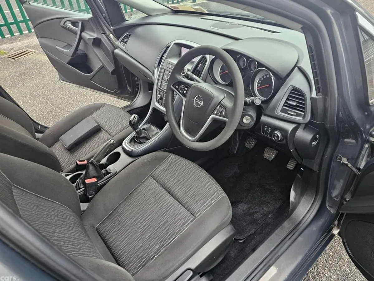 Opel Astra Saloon, Diesel, 2016, Grey