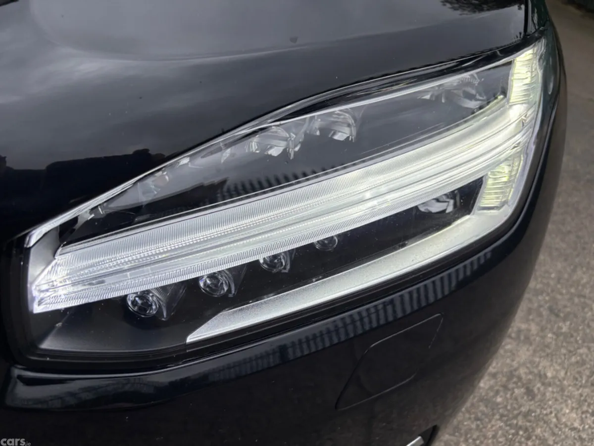 Volvo XC90 MPV, Petrol Plug-in Hybrid, 2023, Black