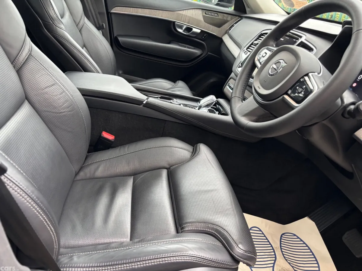 Volvo XC90 MPV, Petrol Plug-in Hybrid, 2023, Black