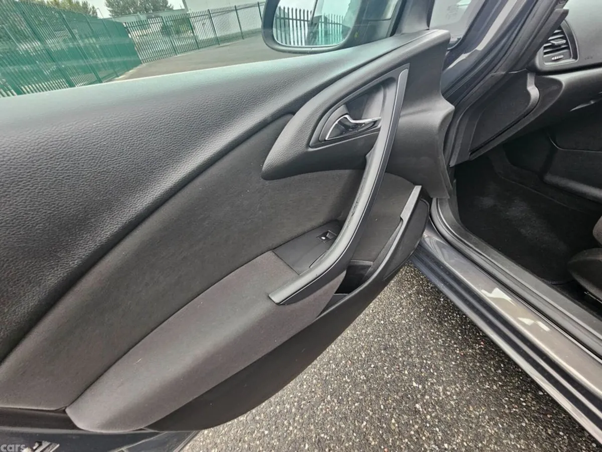 Opel Astra Saloon, Diesel, 2016, Grey