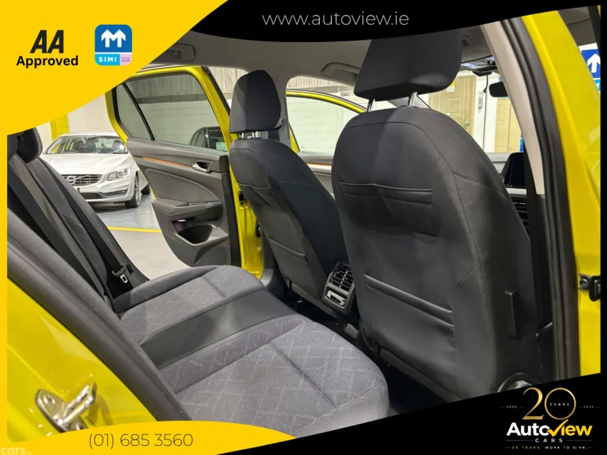Volkswagen e-Golf Hatchback, Petrol Hybrid, 2022, Yellow