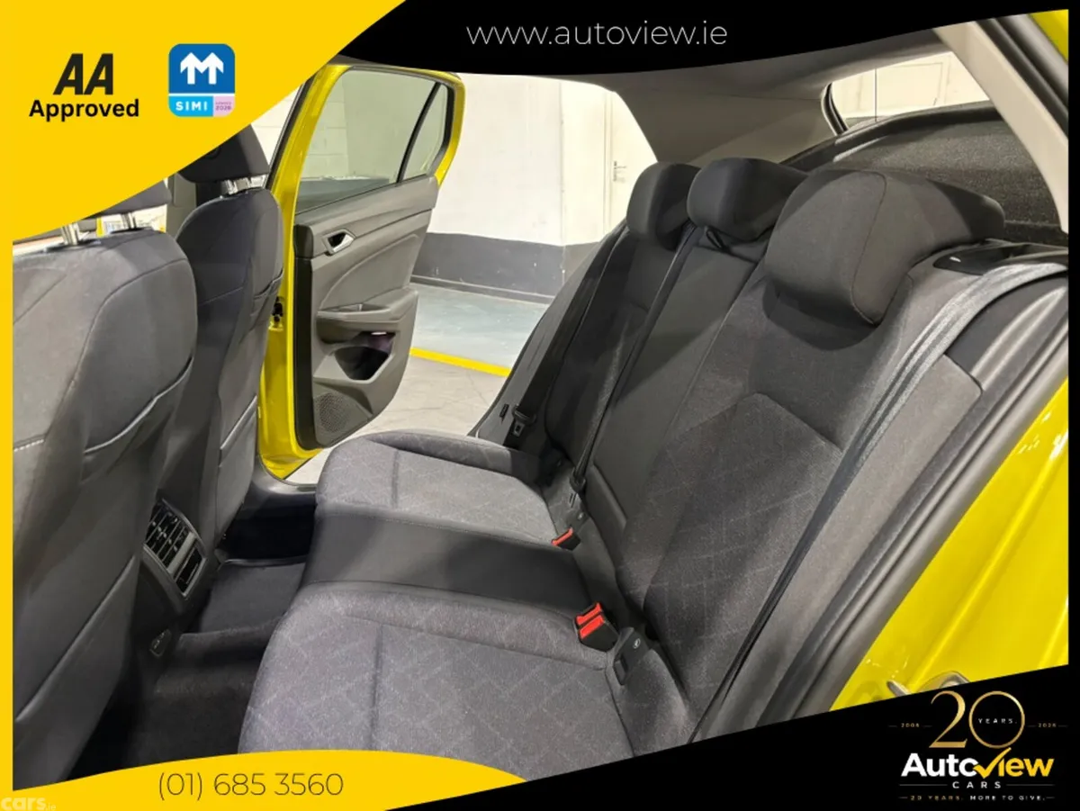 Volkswagen e-Golf Hatchback, Petrol Hybrid, 2022, Yellow