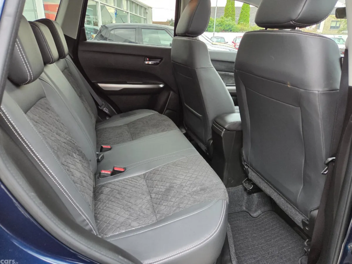 Suzuki Vitara SUV, Petrol Hybrid, 2025, Blue