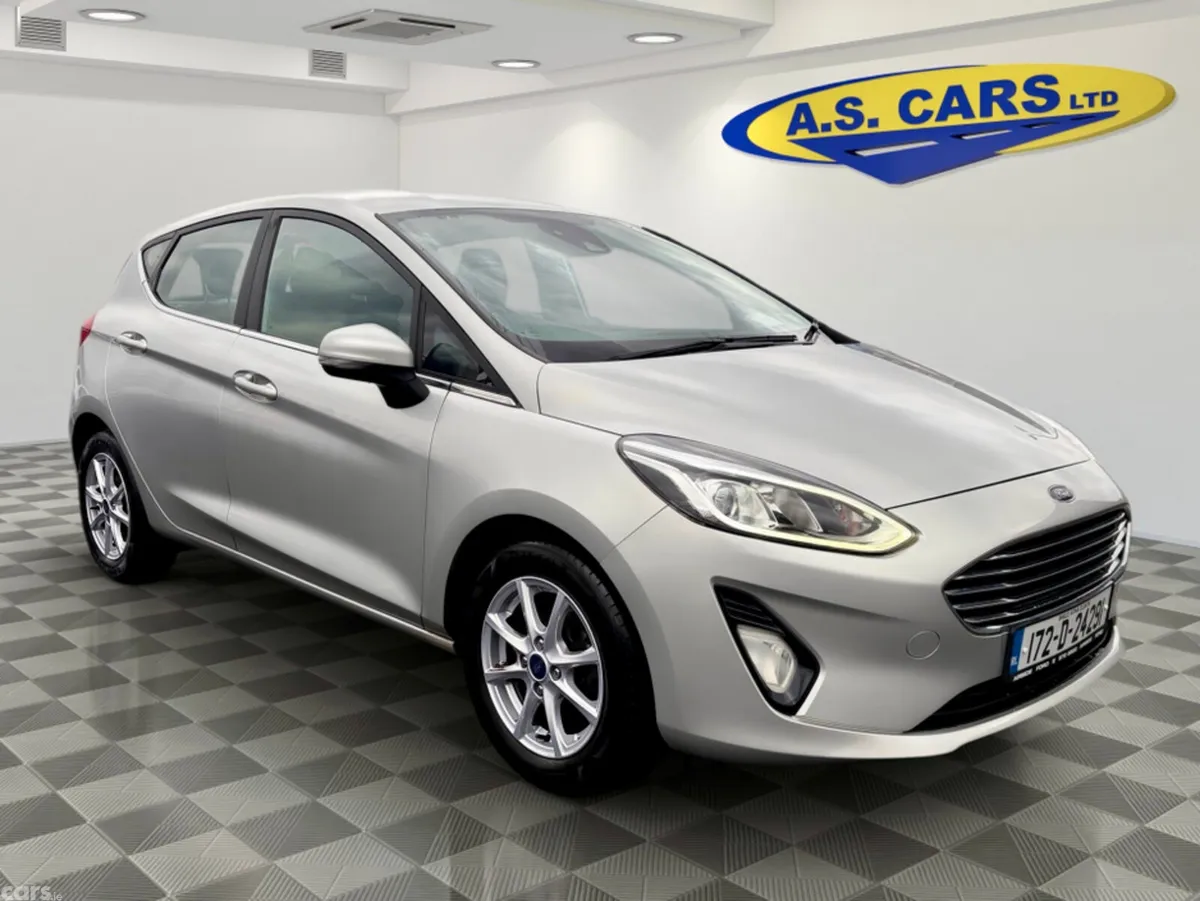 Ford Fiesta Hatchback, Petrol, 2017, Silver
