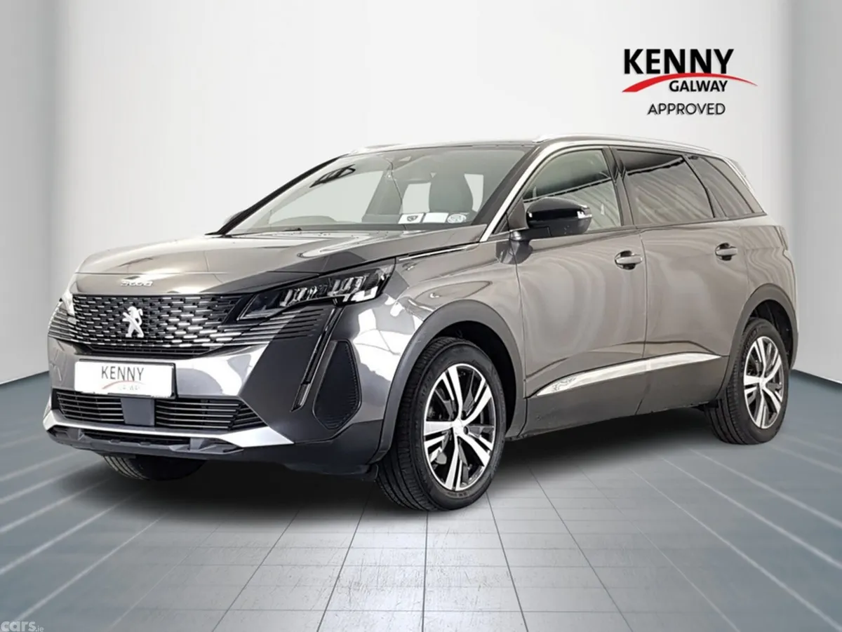 Peugeot 5008 MPV, Diesel, 2024, Grey