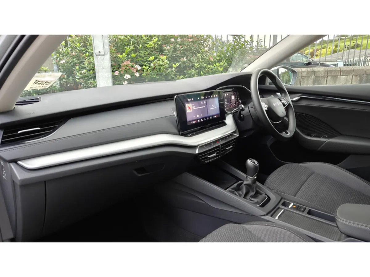 Skoda Octavia Other, Diesel, 2025, Grey