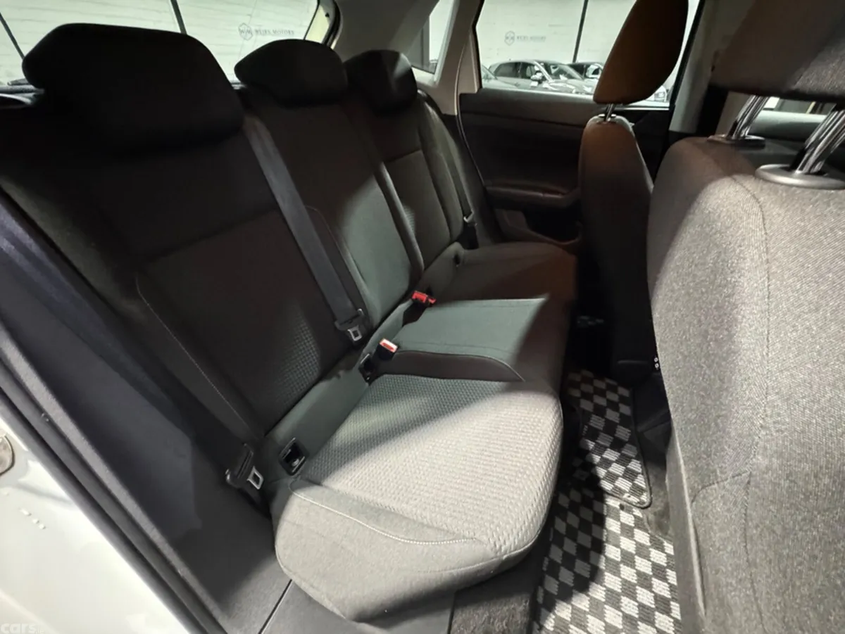 Volkswagen Polo Hatchback, Petrol, 2021, White