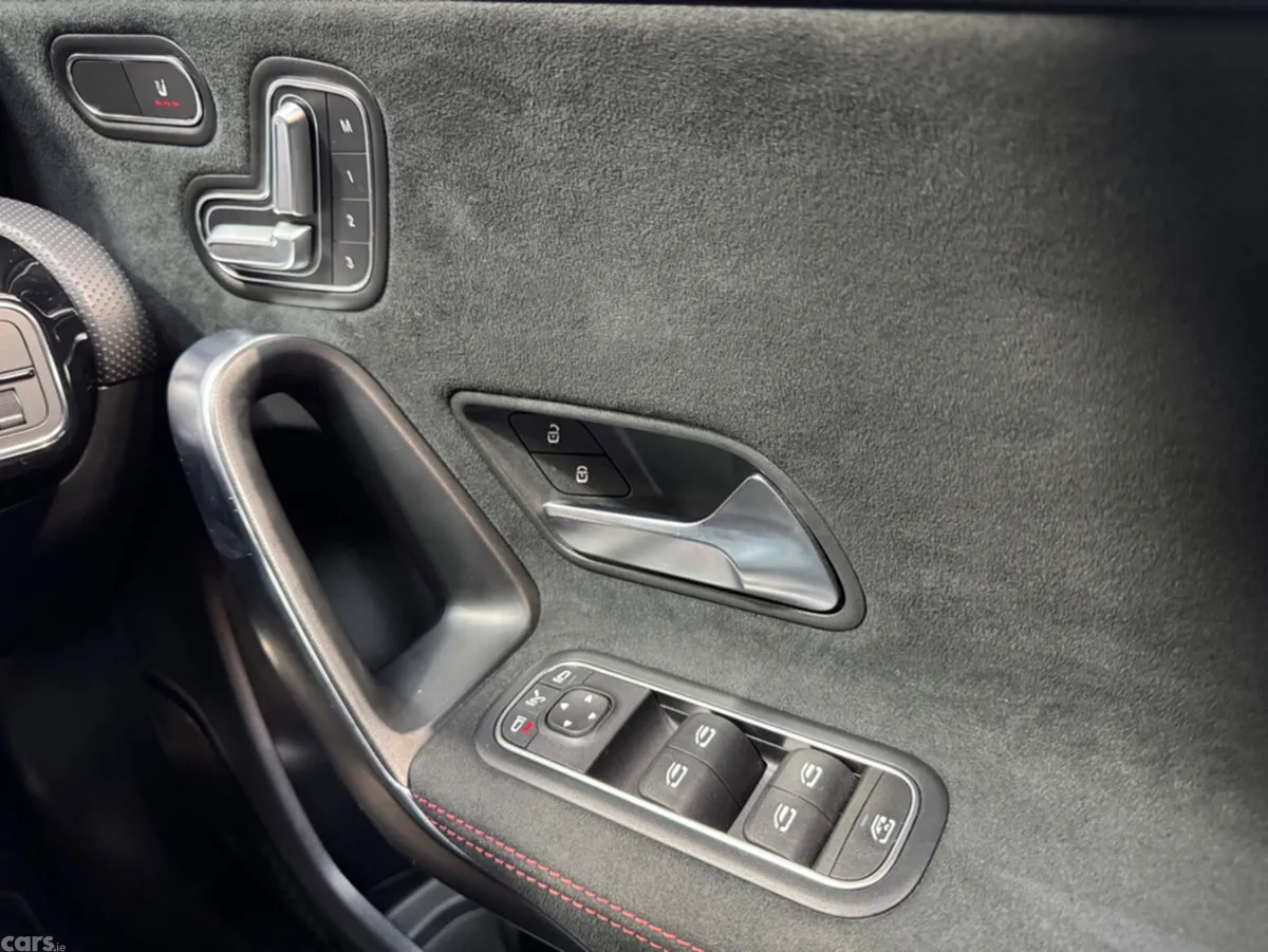 Mercedes-Benz A-Class Hatchback, Diesel, 2019, White
