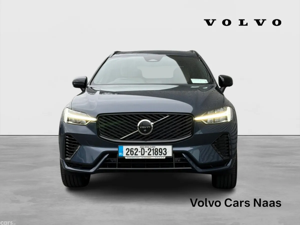 Volvo XC60 SUV, Petrol Plug-in Hybrid, 2026, Blue
