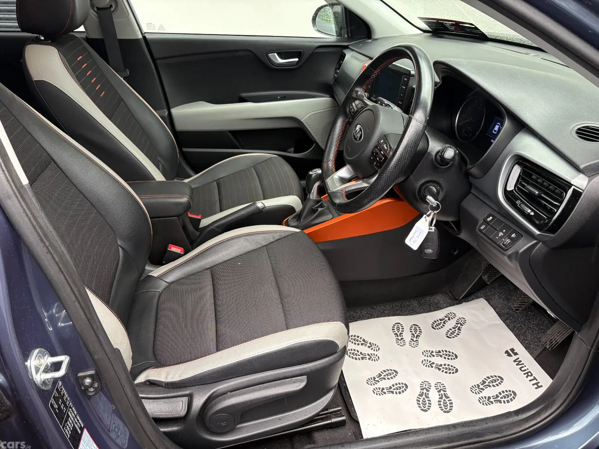 Kia Stonic Hatchback, Petrol, 2020, Blue