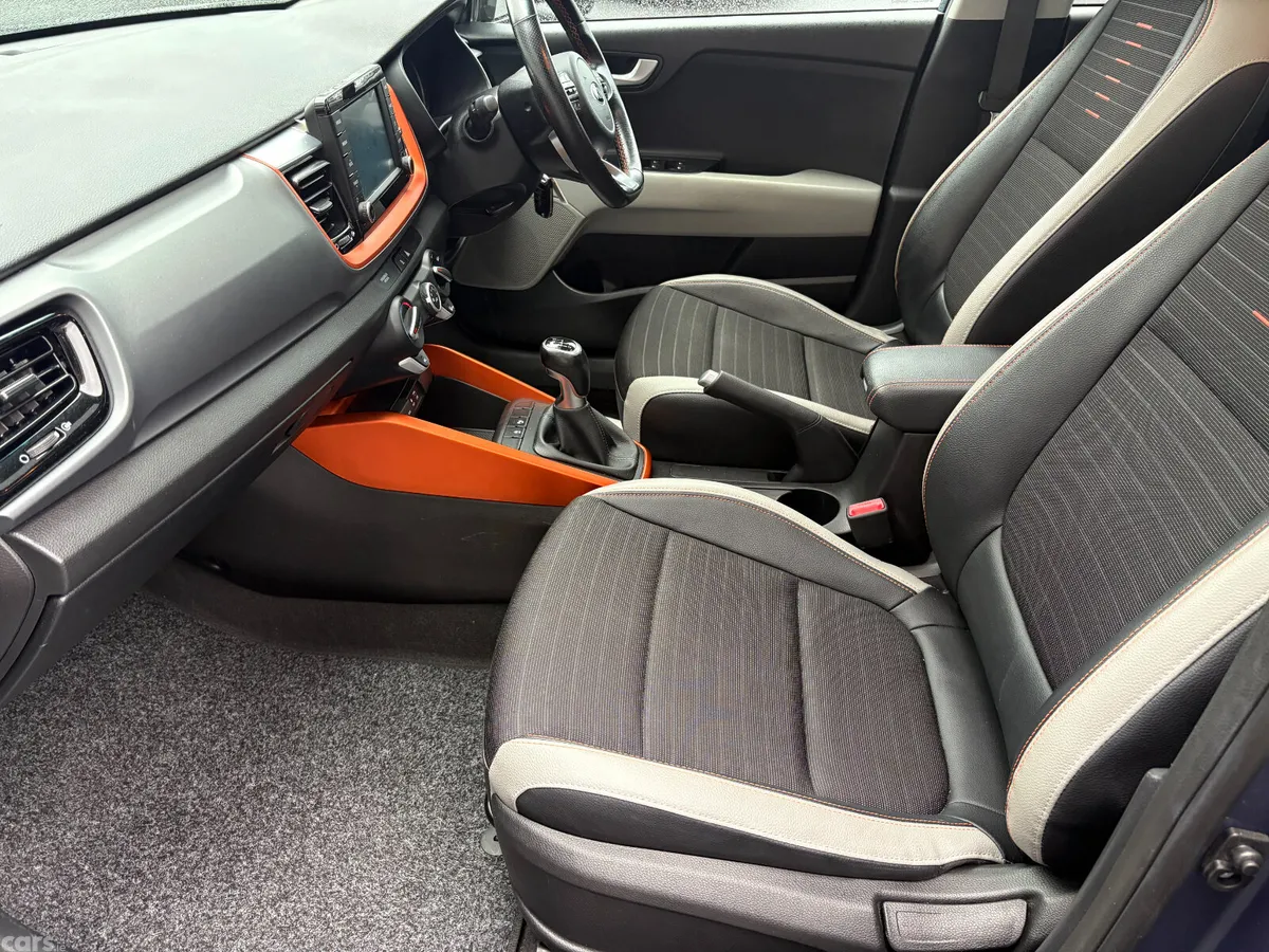 Kia Stonic Hatchback, Petrol, 2020, Blue