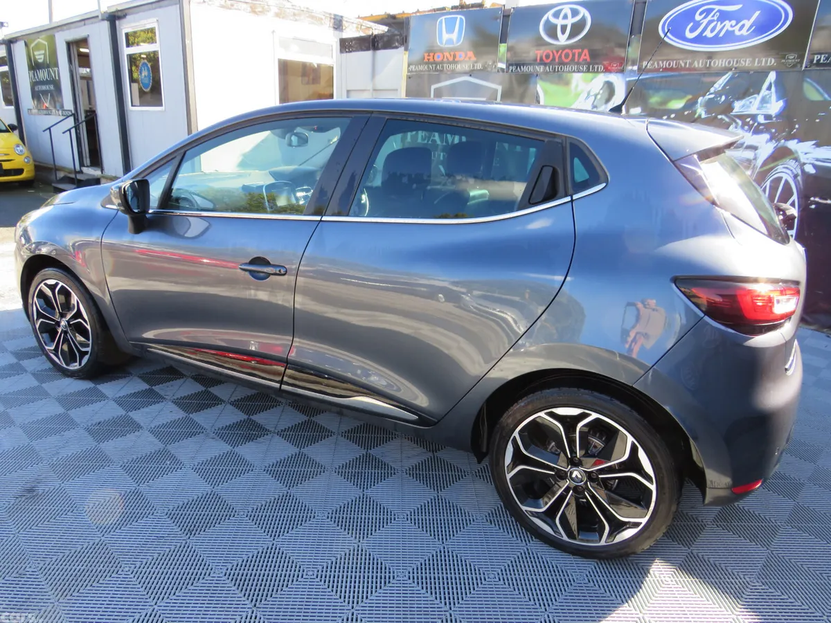 Renault Clio Hatchback, Petrol, 2018, Grey