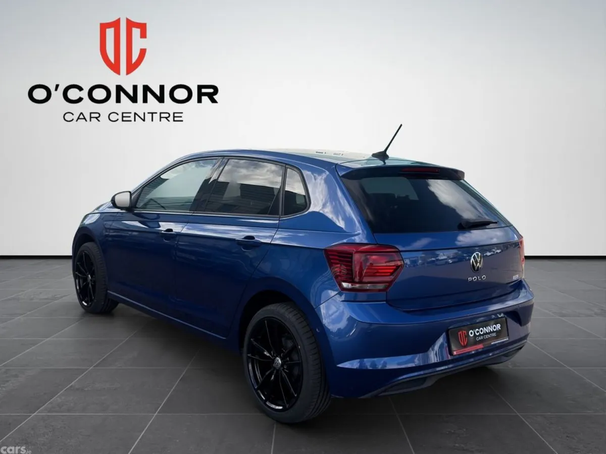 Volkswagen Polo Hatchback, Petrol, 2021, Blue