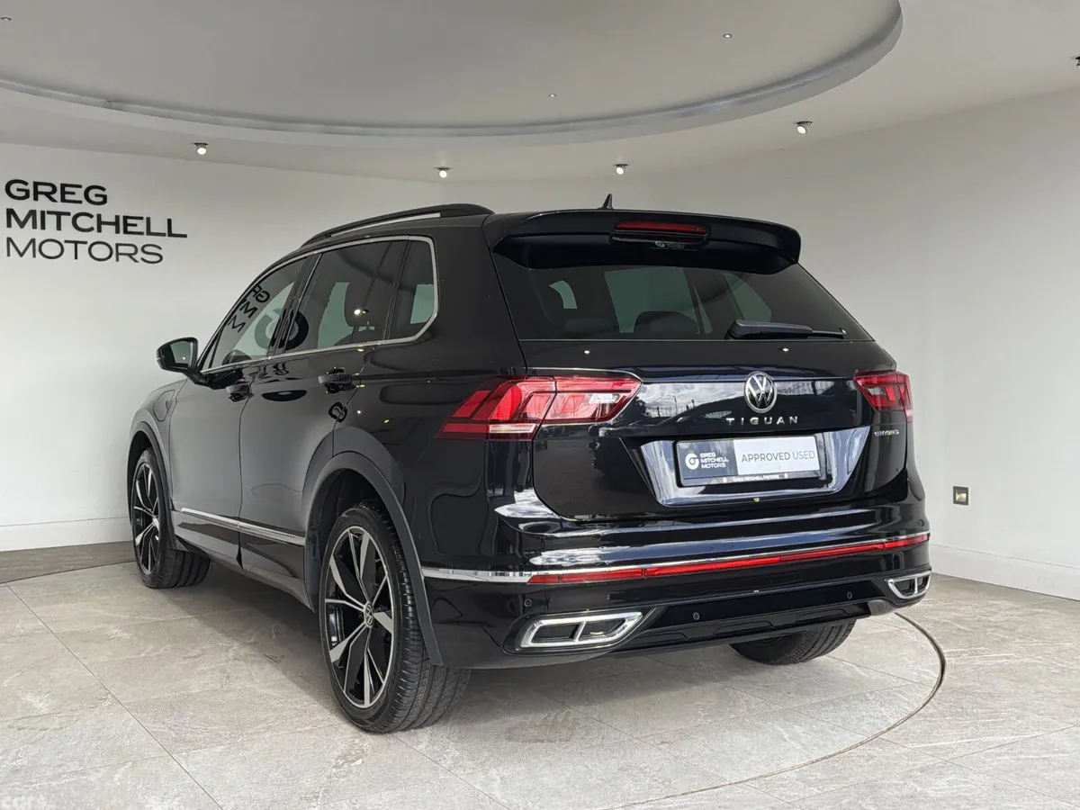 Volkswagen Tiguan SUV, Petrol Hybrid, 2023, Black