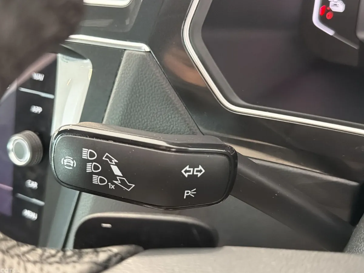 Volkswagen Tiguan SUV, Petrol Hybrid, 2023, Black