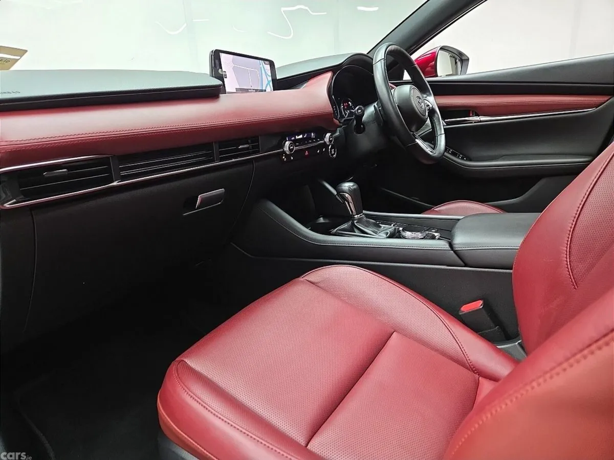 Mazda Mazda3 Hatchback, Petrol, 2024, Red