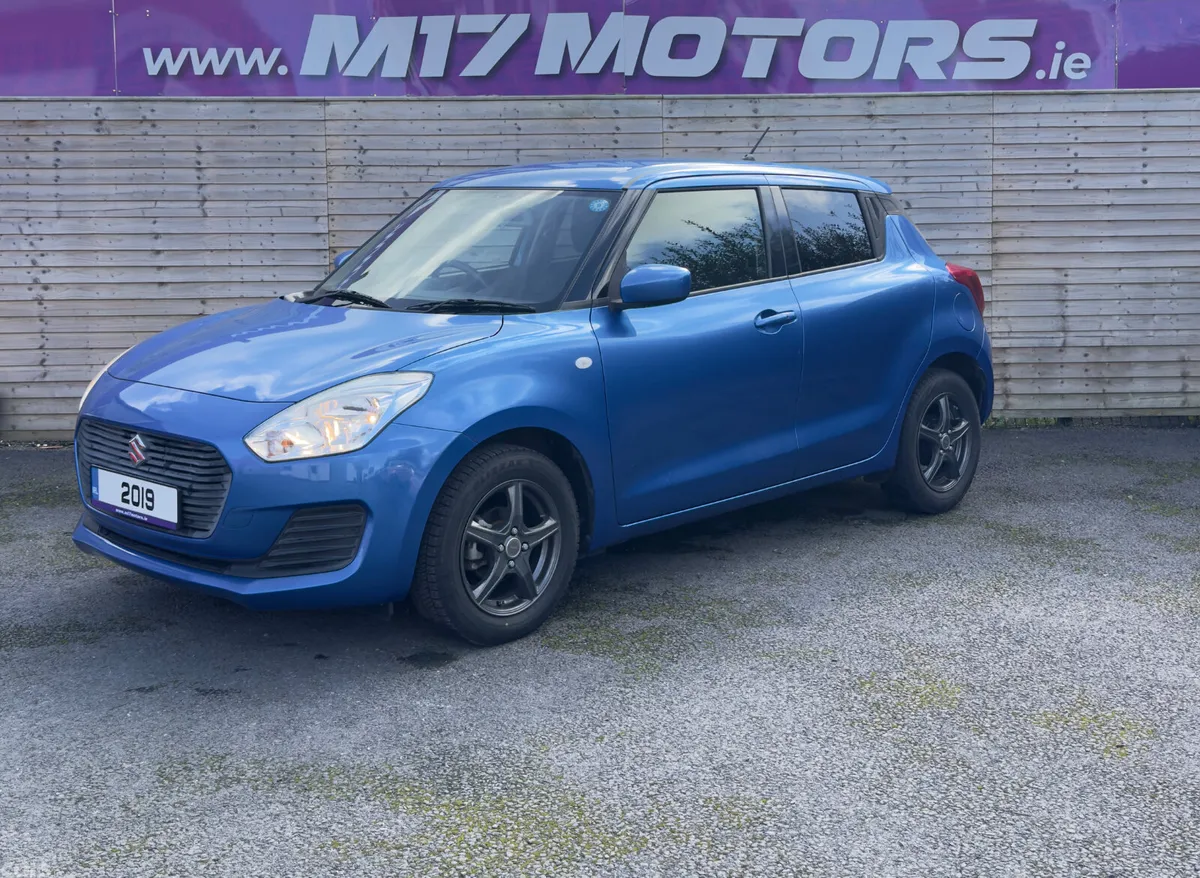 Suzuki Swift Hatchback, Petrol, 2019, Blue