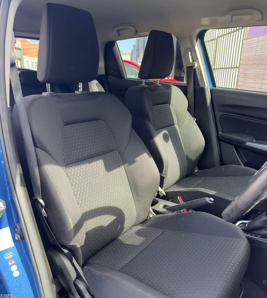 Suzuki Swift Hatchback, Petrol, 2019, Blue