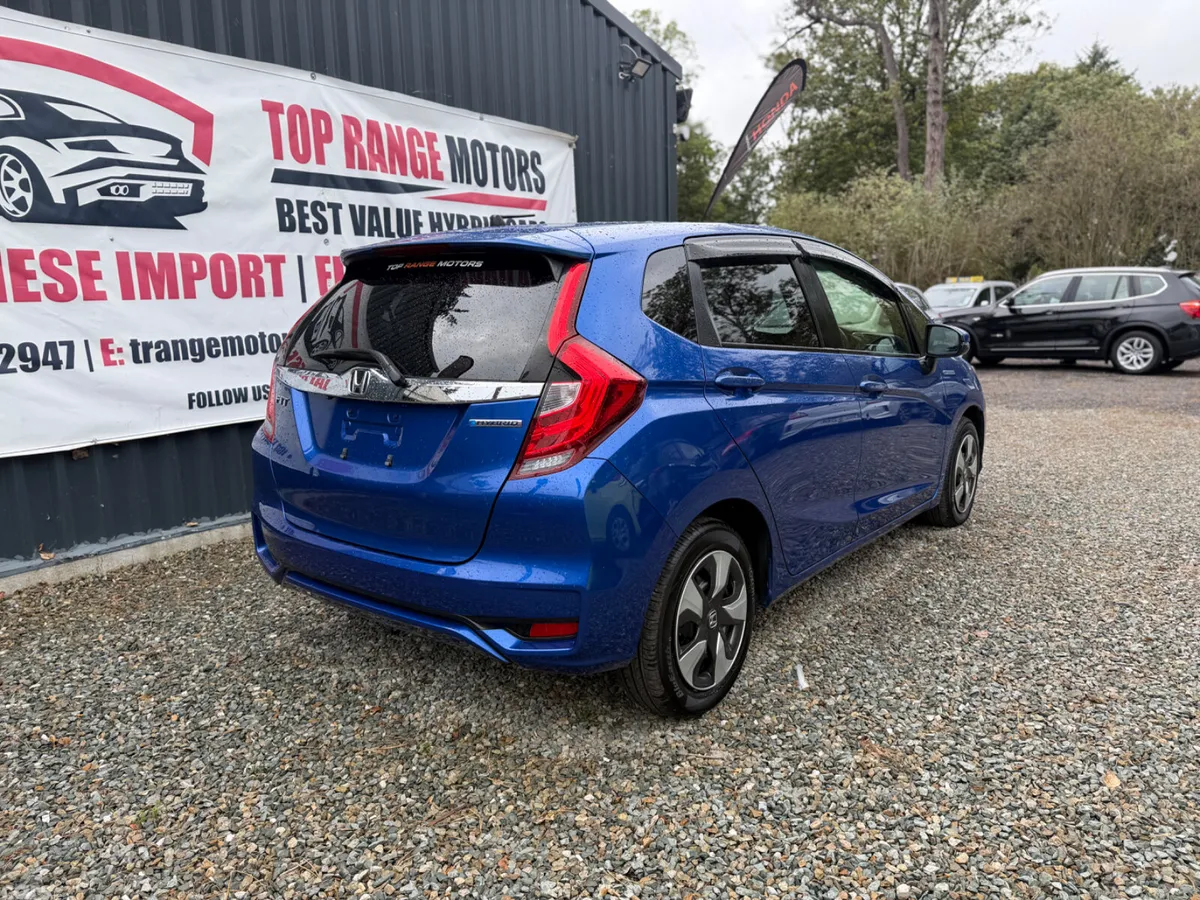 Honda Fit Hatchback, Petrol Hybrid, 2017, Blue