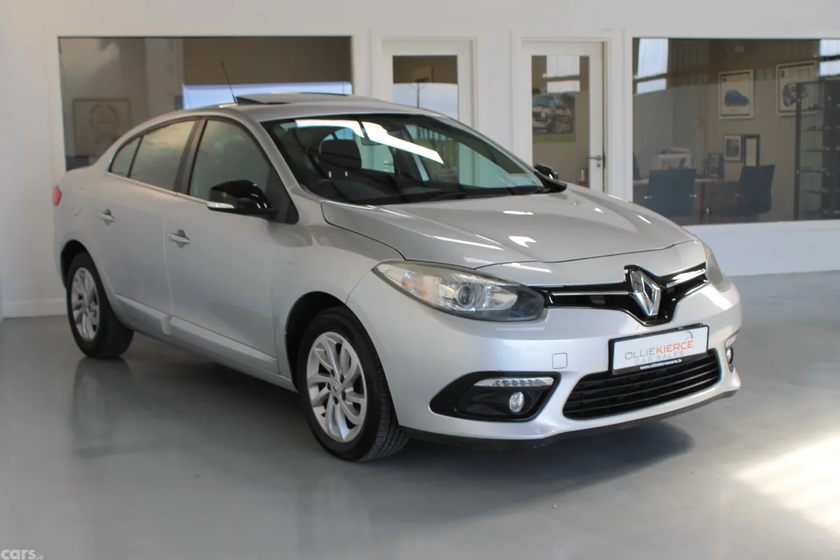 Renault Fluence Saloon, Diesel, 2015, Silver