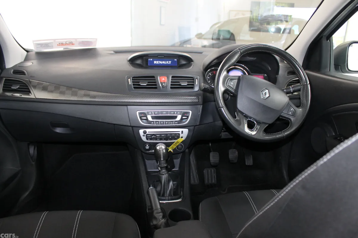 Renault Fluence Saloon, Diesel, 2015, Silver