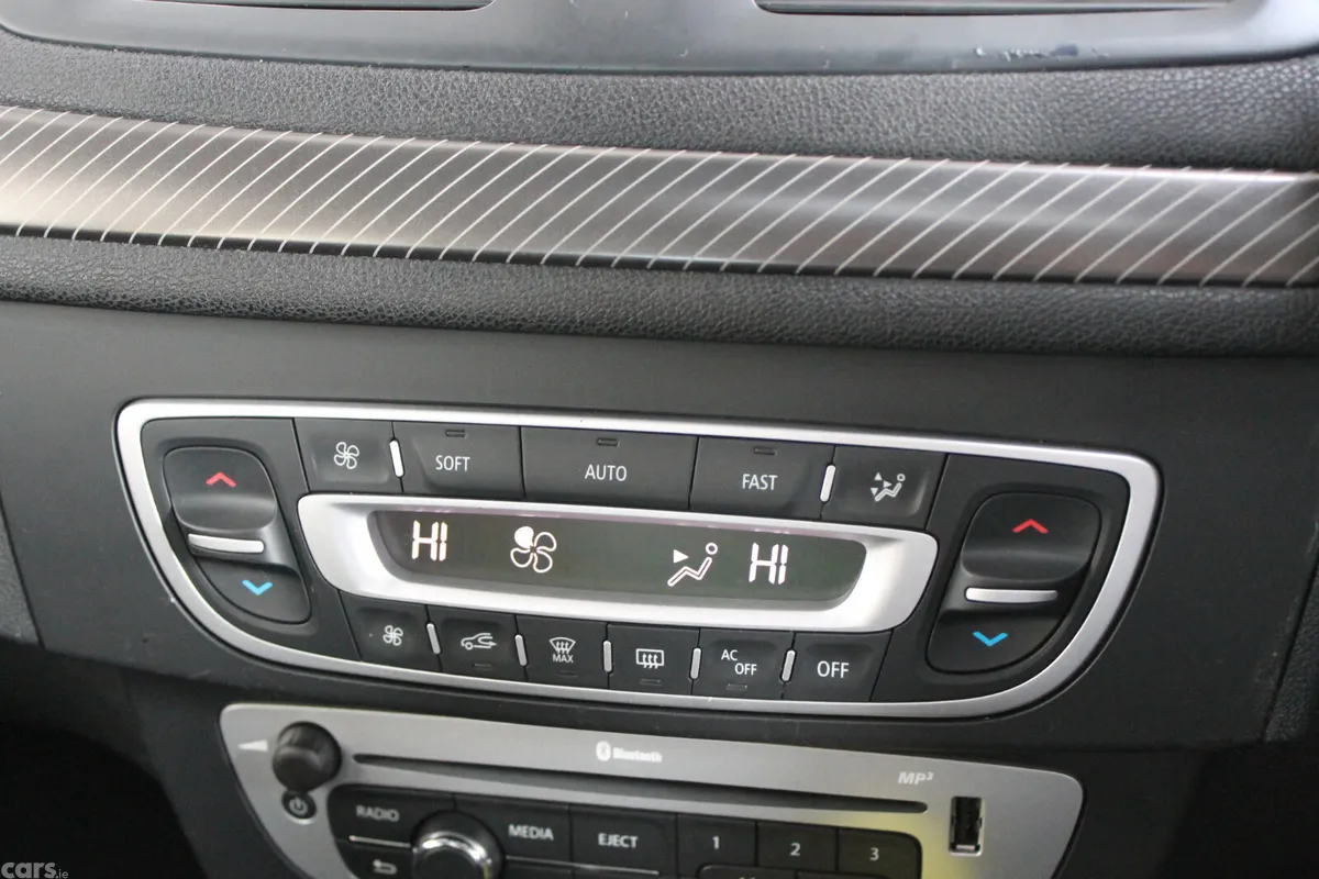 Renault Fluence Saloon, Diesel, 2015, Silver