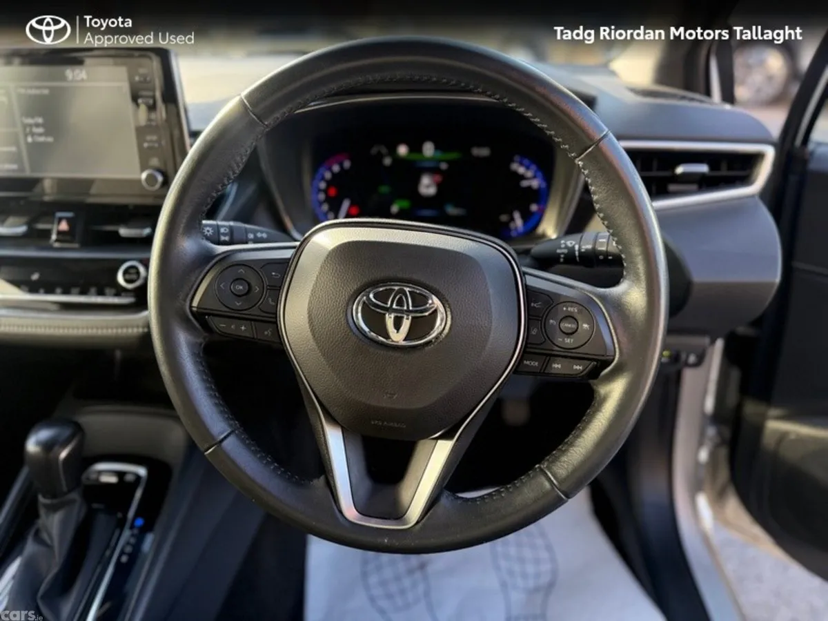 Toyota Corolla Hatchback, Petrol Hybrid, 2021, Silver