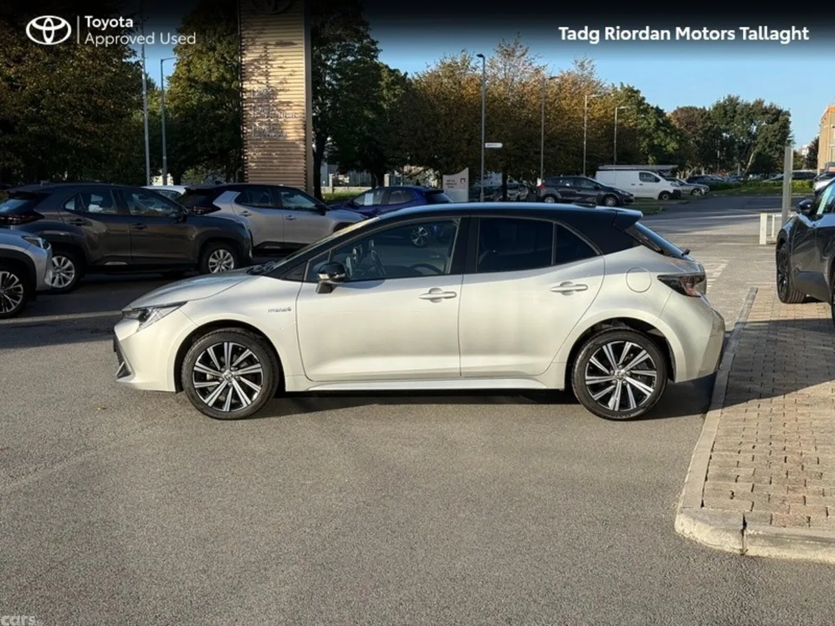 Toyota Corolla Hatchback, Petrol Hybrid, 2021, Silver