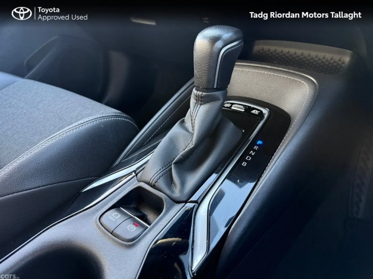 Toyota Corolla Hatchback, Petrol Hybrid, 2021, Silver