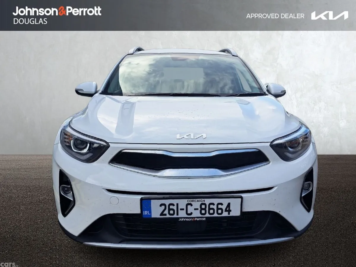 Kia Stonic Estate, Petrol Hybrid, 2026, White