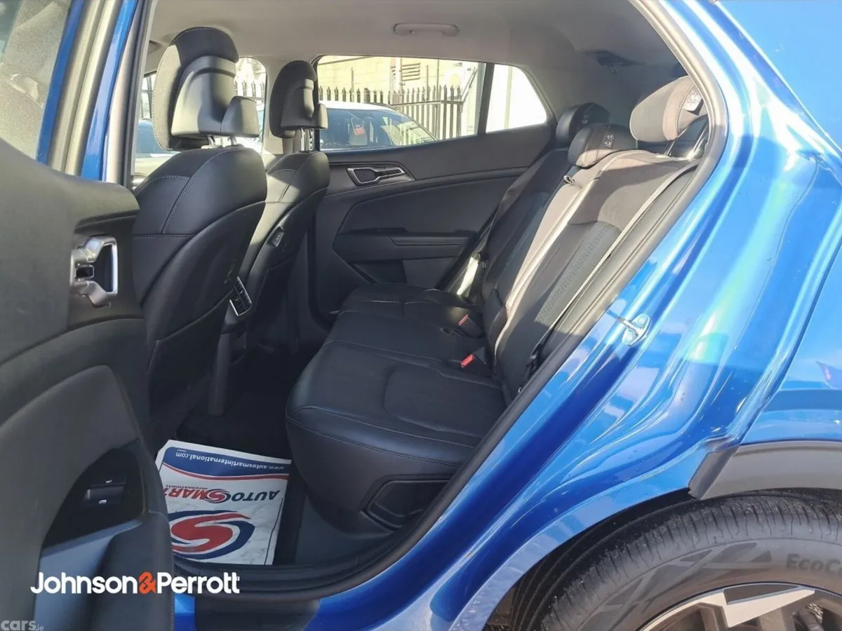 Kia Sportage SUV, Diesel Hybrid, 2026, Blue
