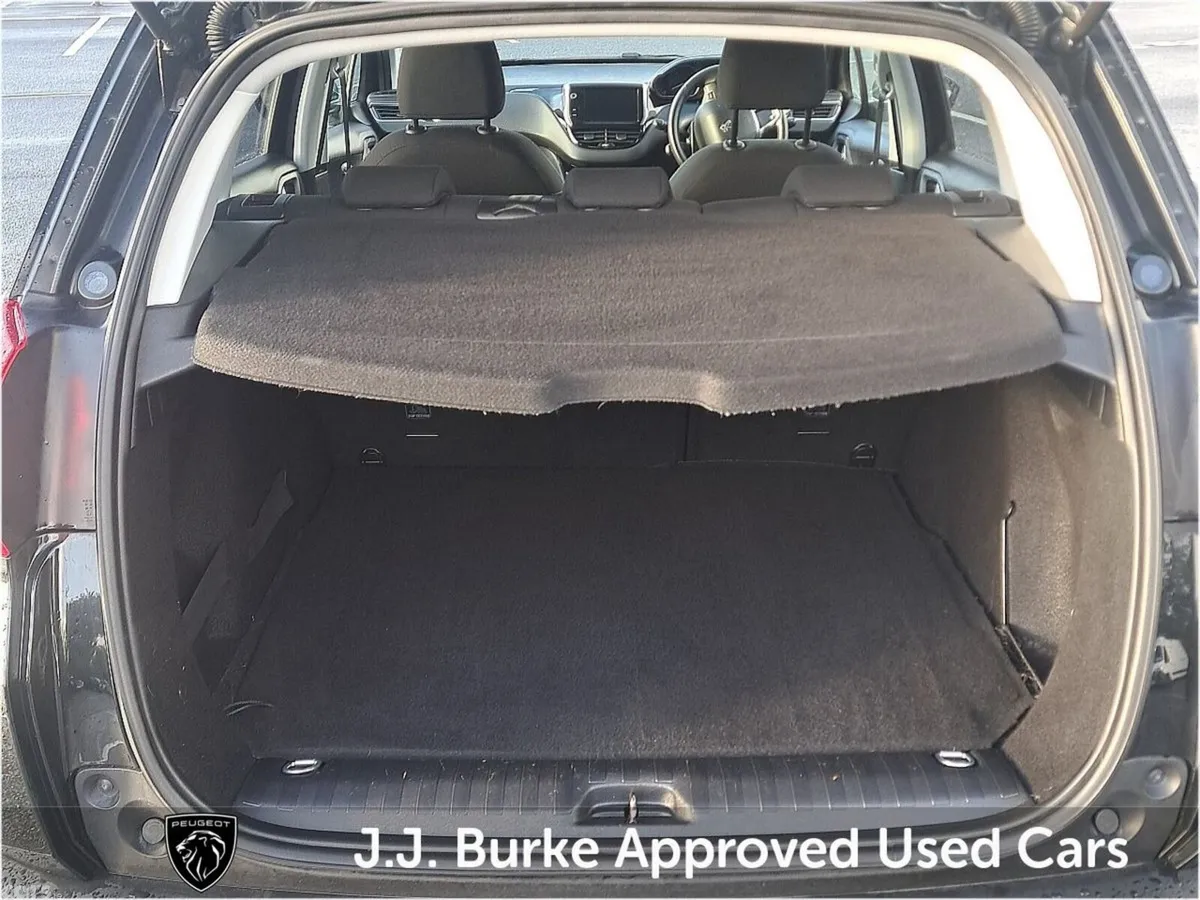 Peugeot 2008 MPV, Diesel, 2018, Black
