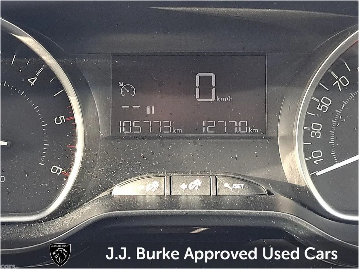 Peugeot 2008 MPV, Diesel, 2018, Black
