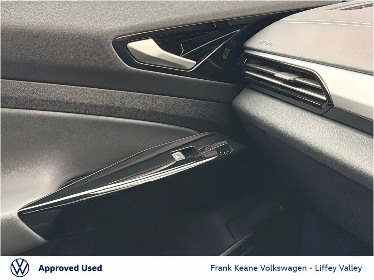 Volkswagen ID.4 SUV, Electric, 2025, Black