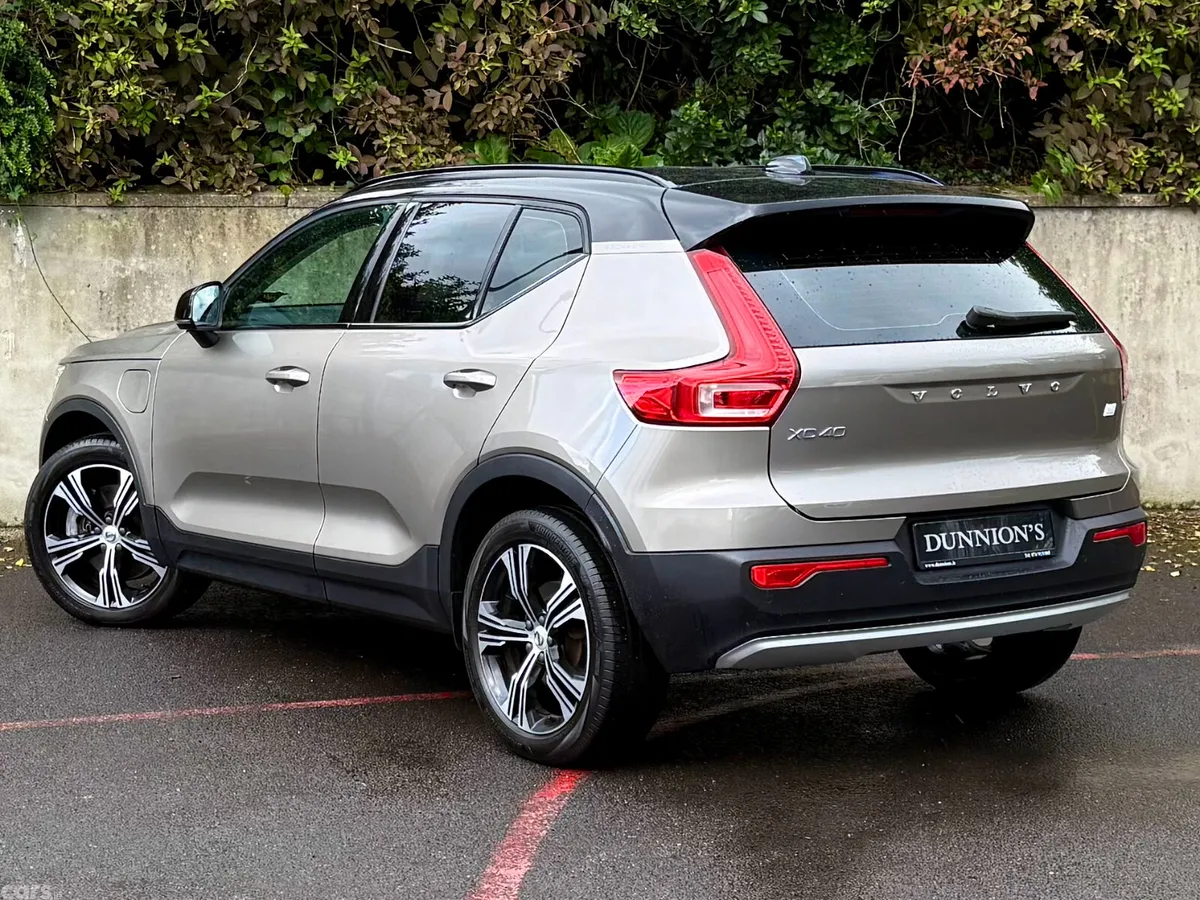 Volvo XC40 SUV, Petrol Hybrid, 2022, Grey