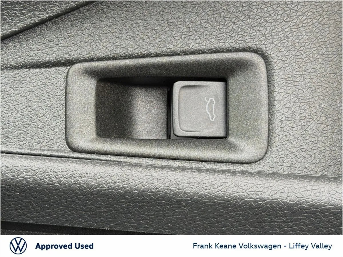 Volkswagen ID.4 SUV, Electric, 2025, Black