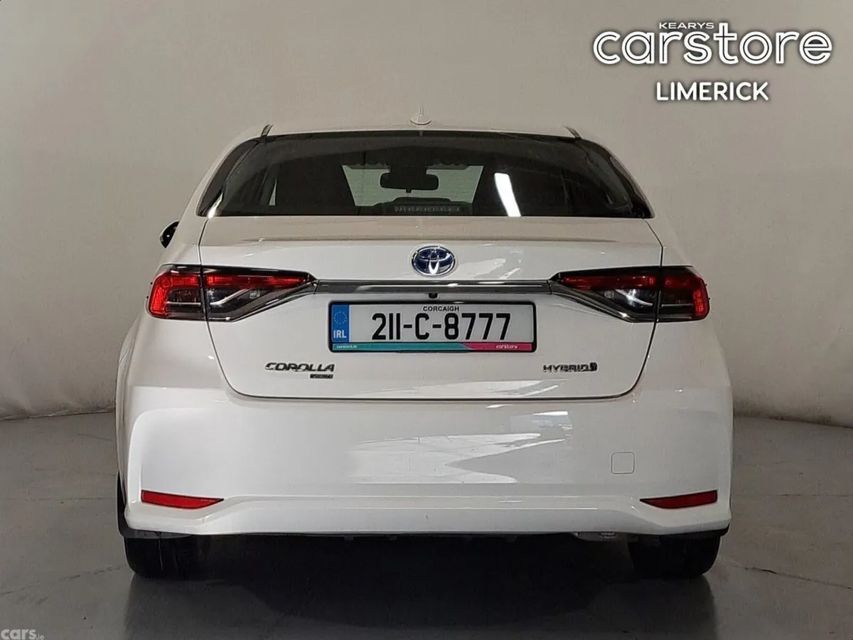 Toyota Corolla Saloon, Petrol Hybrid, 2021, White
