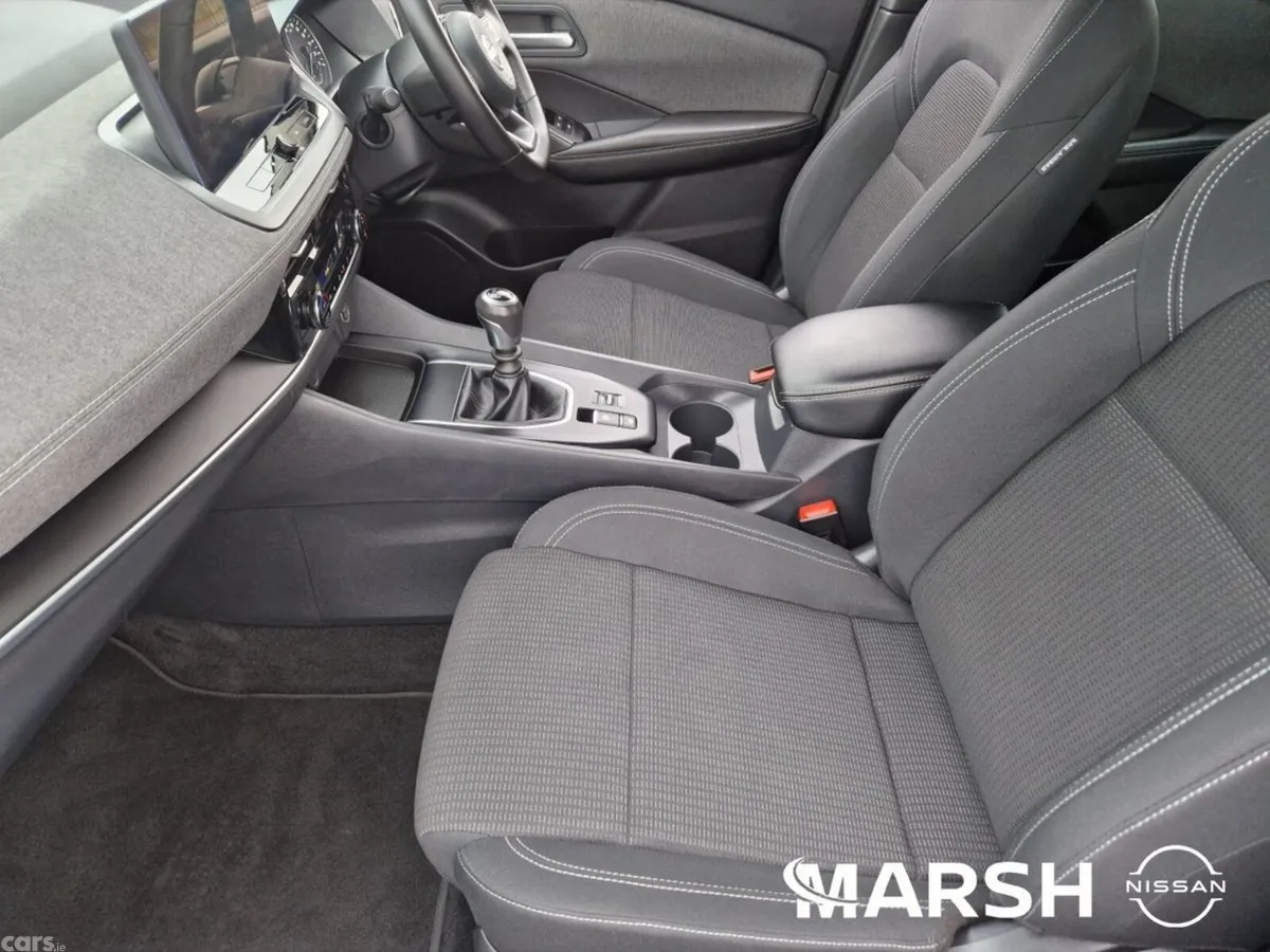 Nissan Qashqai MPV, Petrol, 2026, White