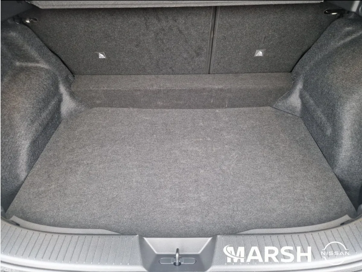 Nissan Qashqai MPV, Petrol, 2026, White